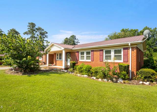 Property at 1384 Niagara Carthage Rd, Carthage, NC 28327, 4 beds, 2 baths