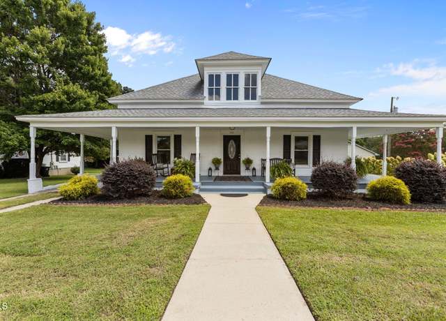 Property at 505 S Hughes St, Apex, NC 27502, 4 beds, 2 baths