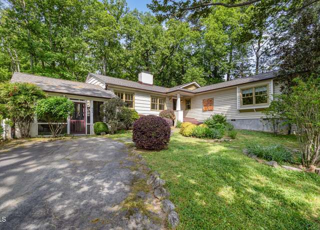 Property at 804 Old Mill Rd, Chapel Hill, NC 27514, 4 beds, 2.5 baths