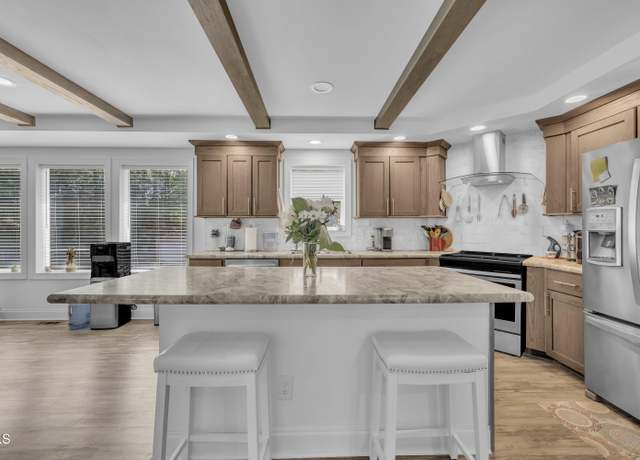 Property at 1118 Oakridge Duncan Rd, Fuquay Varina, NC 27526, 3 beds, 2 baths