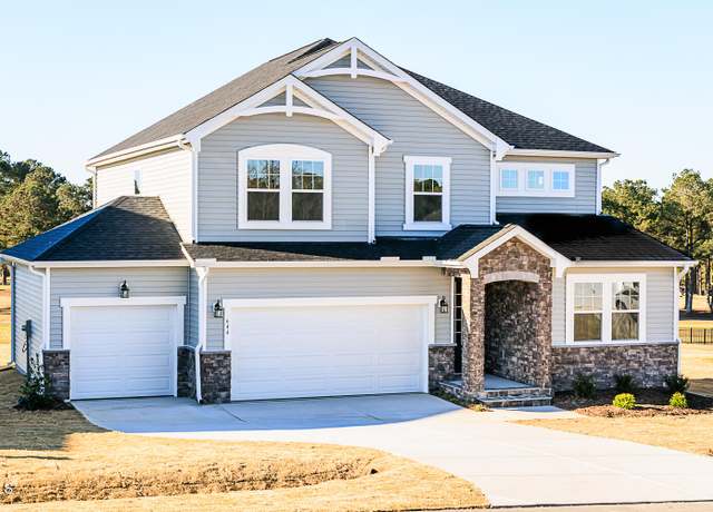 Property at 644 Barbour Farm Ln, Four Oaks, NC 27524, 4 beds, 3 baths