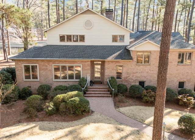 Property at 17 Mcmichael Dr, Pinehurst, NC 28374, 3 beds, 3.5 baths