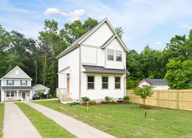 Property at 1448a Maplewood Dr, Durham, NC 27704, 2 beds, 2.5 baths