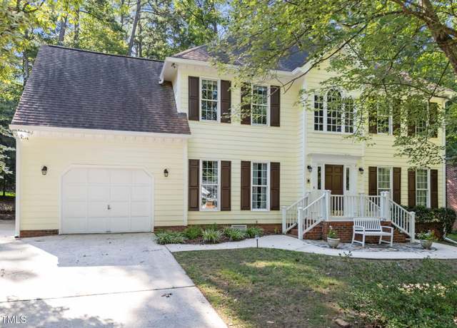 Property at 1032 Vestavia Woods Dr, Raleigh, NC 27615, 4 beds, 2.5 baths