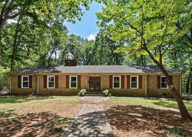 Property at 513 W Glendale St, Siler City, NC 27344, 4 beds, 2 baths