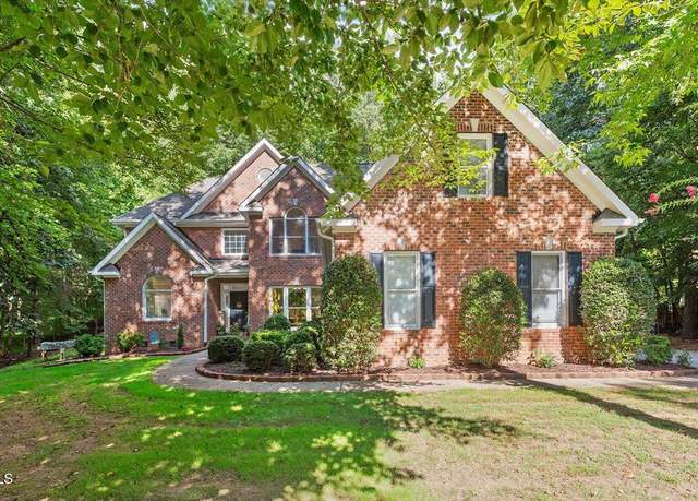 Property at 5 Penwick Pl, Hillsborough, NC 27278, 4 beds, 3.5 baths