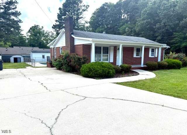 Property at 100 E Dale Dr, Oxford, NC 27565, 3 beds, 1.5 baths