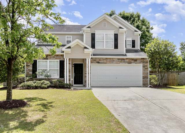 Property at 430 Dogwood Creek Pl, Fuquay Varina, NC 27526, 4 beds, 2.5 baths