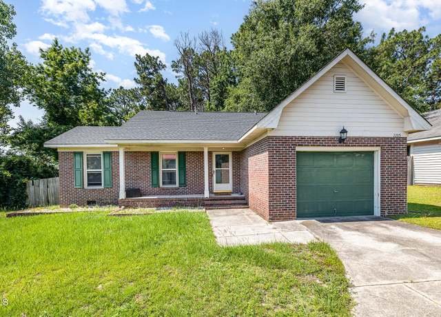 Property at 2205 Indigo Bush Pl, Fayetteville, NC 28304, 3 beds, 2 baths