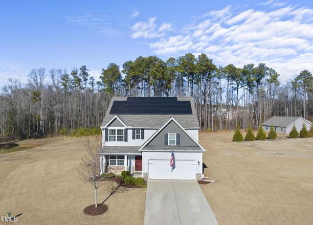 Property at 70 Kinsale Ct, Fuquay Varina, NC 27526, 4 beds, 2.5 baths