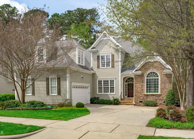 Property at 5410 Highcroft Dr, Cary, NC 27519, 4 beds, 3.5 baths