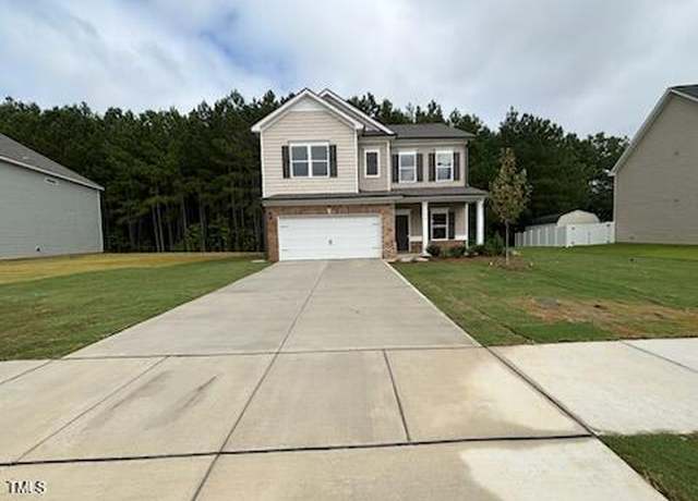 Property at 1612 Elk Run Dr, Fayetteville, NC 28312, 4 beds, 2.5 baths