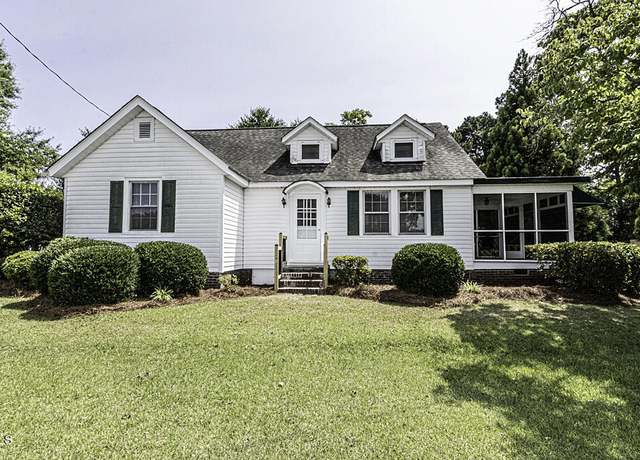 Property at 931 Eastern Ave, Nashville, NC 27856, 2 beds, 1 bath