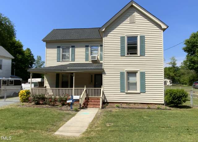 Property at 104 N 16th St, Erwin, NC 28339, 4 beds, 1 bath