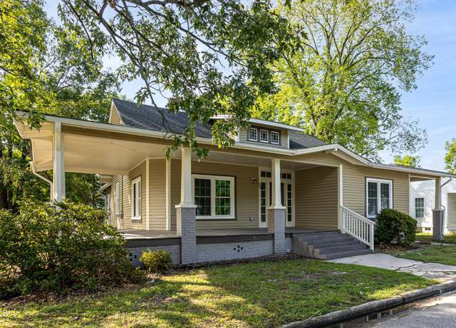 Property at 112 N Sellers St, Selma, NC 27576, 3 beds, 2.5 baths
