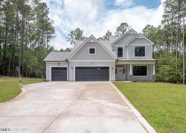Property at 199 Pinecrest Dr, Carthage, NC 28327, 4 beds, 2.5 baths