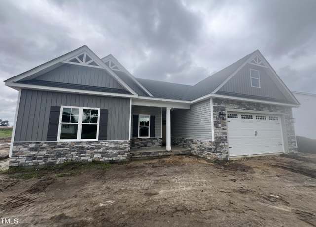Property at 1385 Stoney Creek Church Rd, Goldsboro, NC 27534, 4 beds, 3 baths