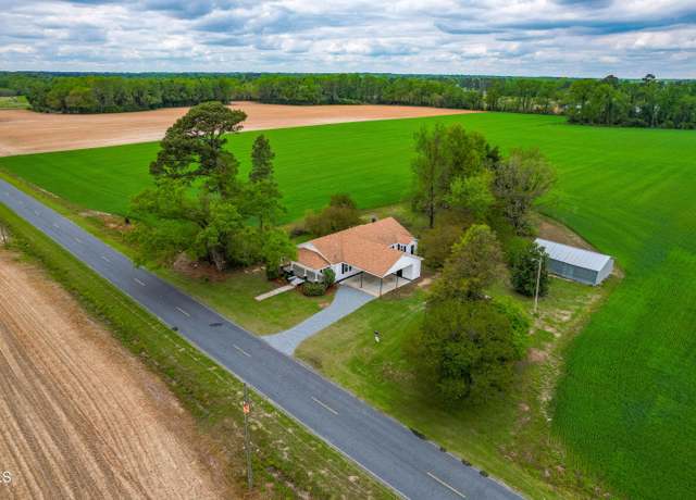Property at 1658 White Oak Church Rd, Clinton, NC 28328, 3 beds, 1 bath
