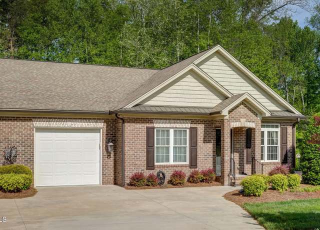 Property at 2214 St. James Dr, Reidsville, NC 27320, 2 beds, 2 baths