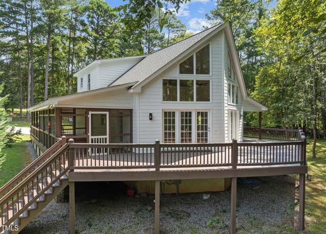 Property at 287 Somerset Ln, Henderson, NC 27537, 3 beds, 2 baths