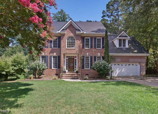 Property at 308 Sunset Creek Cir, Chapel Hill, NC 27516, 5 beds, 3.5 baths