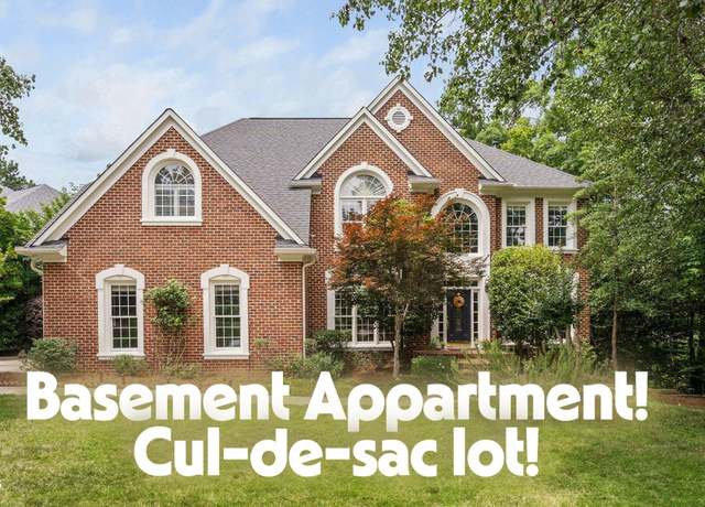 Property at 409 Englewood Dr, Chapel Hill, NC 27514, 5 beds, 4.5 baths