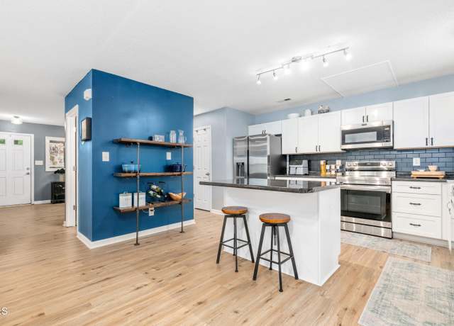 Property at 2808 Maple Ridge Dr, Durham, NC 27704, 3 beds, 2.5 baths