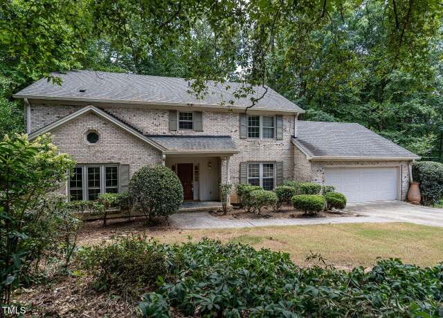 Property at 1429 Kershaw Dr, Raleigh, NC 27609, 5 beds, 3.5 baths