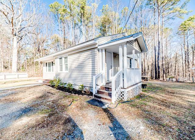 Property at 902 Cobb Ct, Sanford, NC 27330, 3 beds, 1 bath