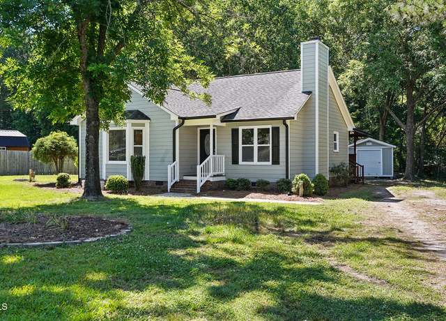 Property at 2213 Stephanie Ln, Clayton, NC 27520, 3 beds, 2 baths