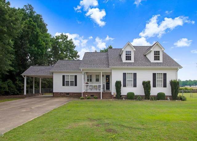 Property at 206 Jordan Bluff Dr, Pikeville, NC 27863, 3 beds, 2 baths