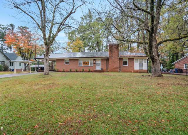 Property at 710 Spring Ln, Sanford, NC 27330, 3 beds, 2 baths