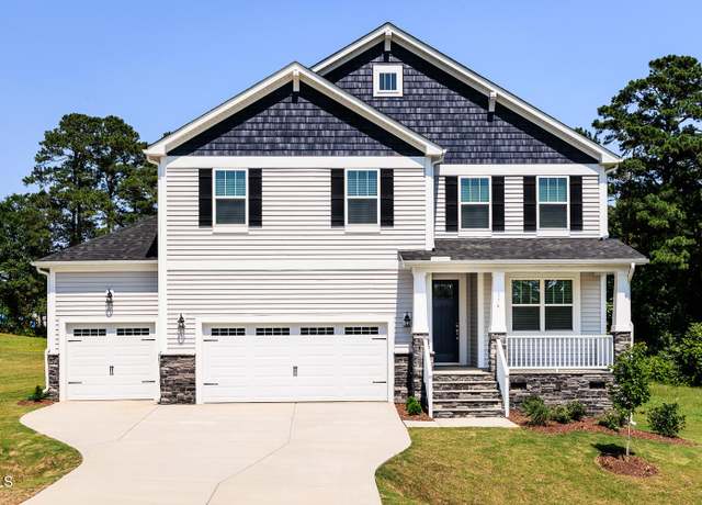 Property at 176 Golfview Ave, Benson, NC 27504, 4 beds, 3.5 baths