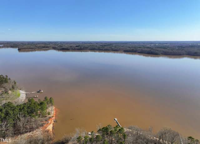 Property at 6 & 7 Seven Oaks Dr, Clarksville, VA 23927