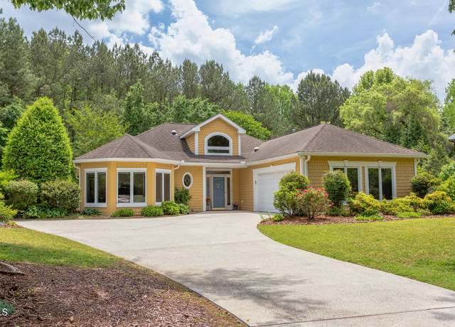 Property at 313 Helmsdale Dr, Chapel Hill, NC 27517, 3 beds, 2.5 baths