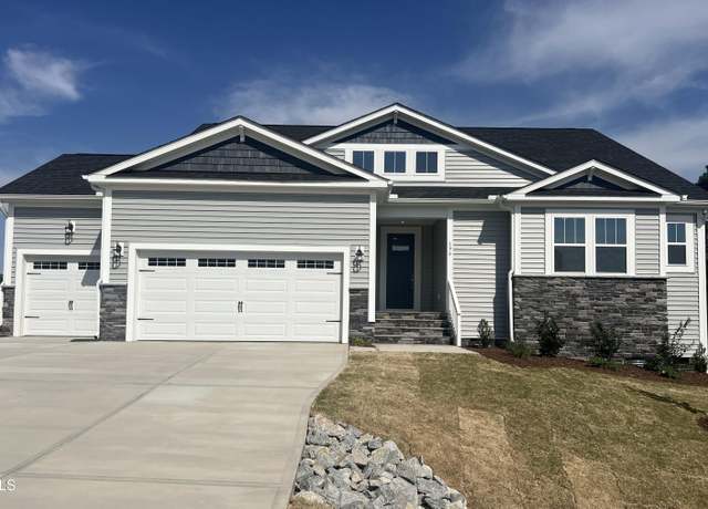Property at 196 Golfview Ave, Benson, NC 27504, 3 beds, 3 baths