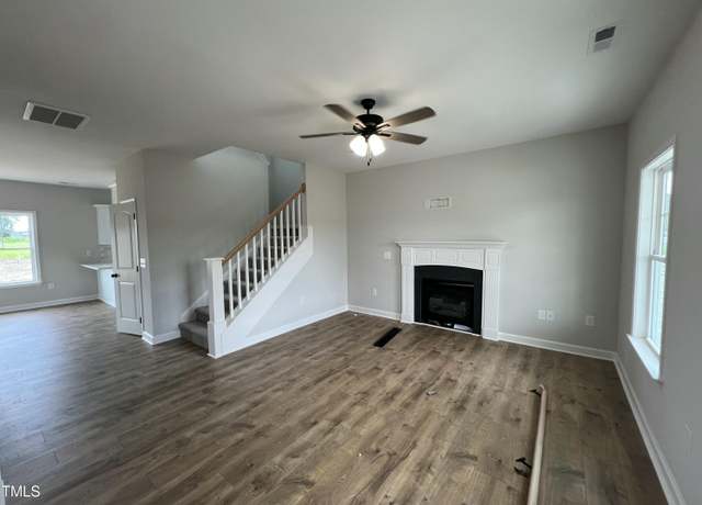 Property at 1387 Stoney Creek Church Rd, Goldsboro, NC 27534, 4 beds, 2.5 baths