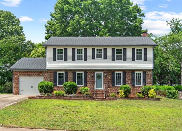 Property at 5409 Knollwood Rd Rd, Raleigh, NC 27609, 4 beds, 2.5 baths