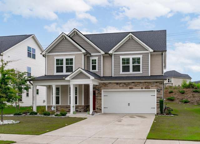 Property at 309 Highland Forest Dr, Fuquay Varina, NC 27526, 4 beds, 3 baths