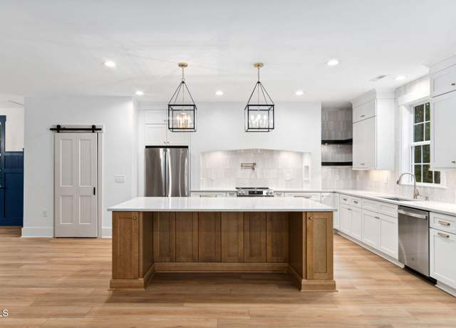 Property at 125 Oswego Dr, Louisburg, NC 27549, 4 beds, 3.5 baths