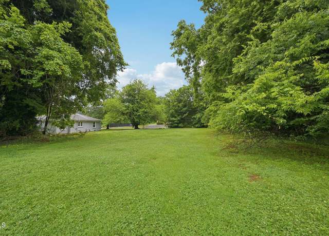 Property at 611 N Churton St, Hillsborough, NC 27278