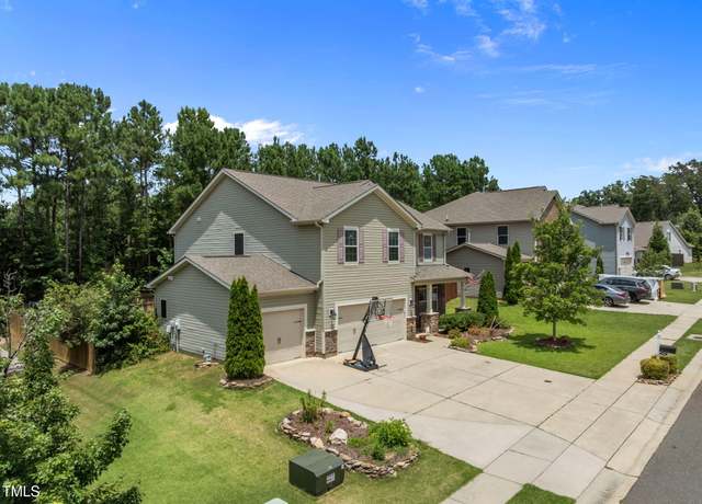 Property at 906 Sugar Tree Dr, Mebane, NC 27302, 5 beds, 3 baths