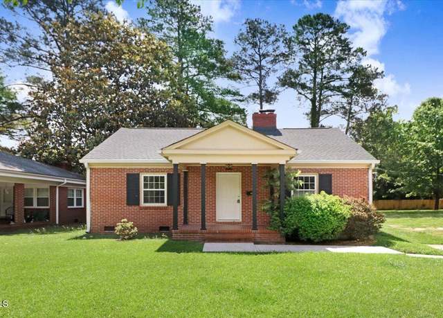 Property at 905 S 1st St, Smithfield, NC 27577, 2 beds, 1 bath