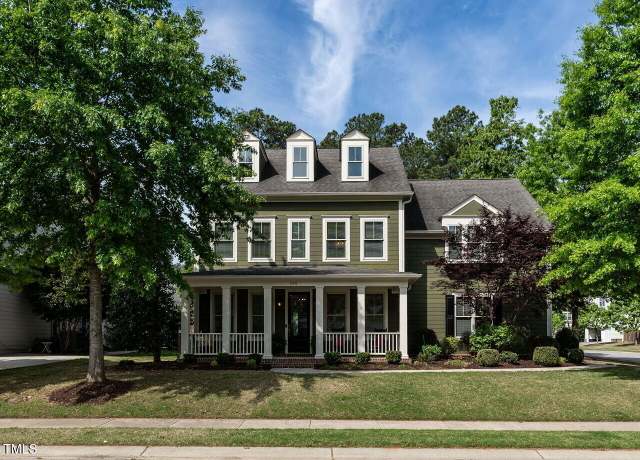 Property at 200 Larkhaven Pl, Apex, NC 27539, 5 beds, 4 baths