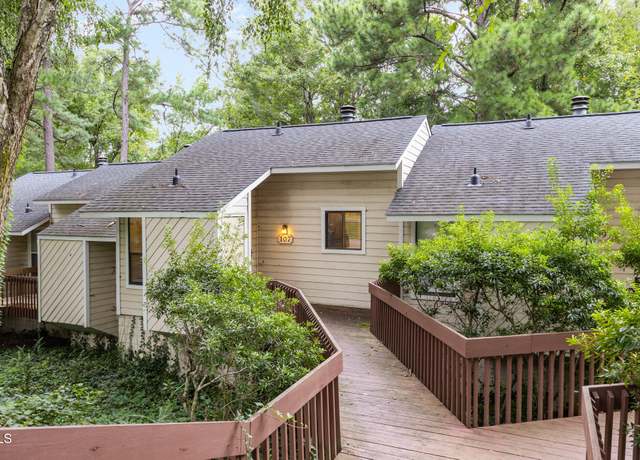 Property at 107 Concannon Ct, Cary, NC 27511, 2 beds, 1.5 baths