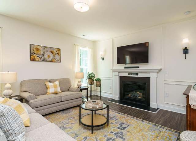 Property at 555 Whitley Ridge Dr, Clayton, NC 27527, 3 beds, 2.5 baths