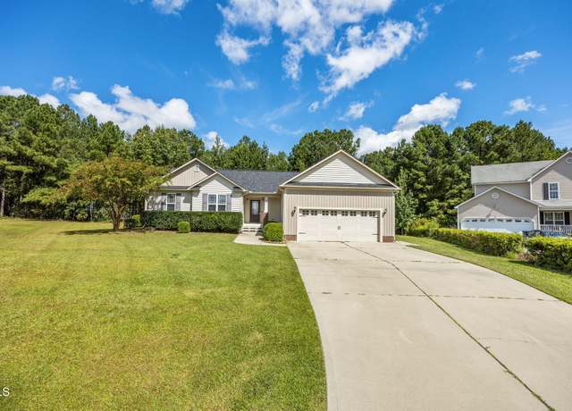 Property at 491 Blaze Ridge Dr, Smithfield, NC 27577, 3 beds, 2 baths