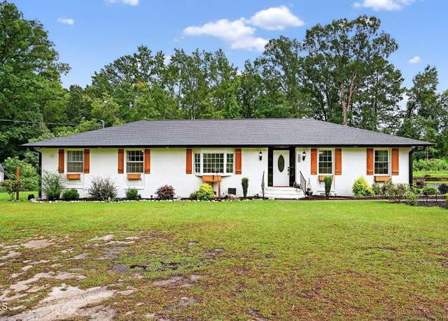 Property at 3419 Chris Cole Rd, Sanford, NC 27332, 4 beds, 2.5 baths