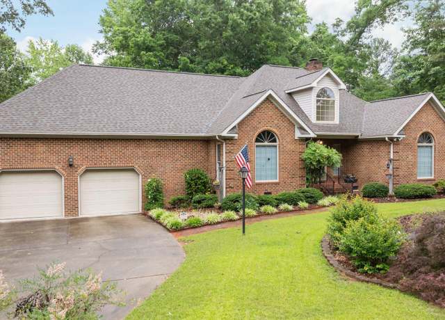 Property at 414 Bakewell Ct, Wake Forest, NC 27587, 3 beds, 2 baths