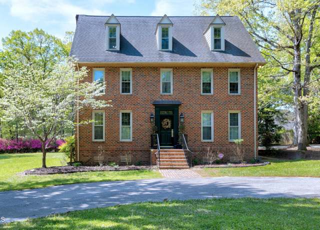 Property at 8120 Stillbreeze Dr, Fuquay Varina, NC 27526, 3 beds, 2.5 baths